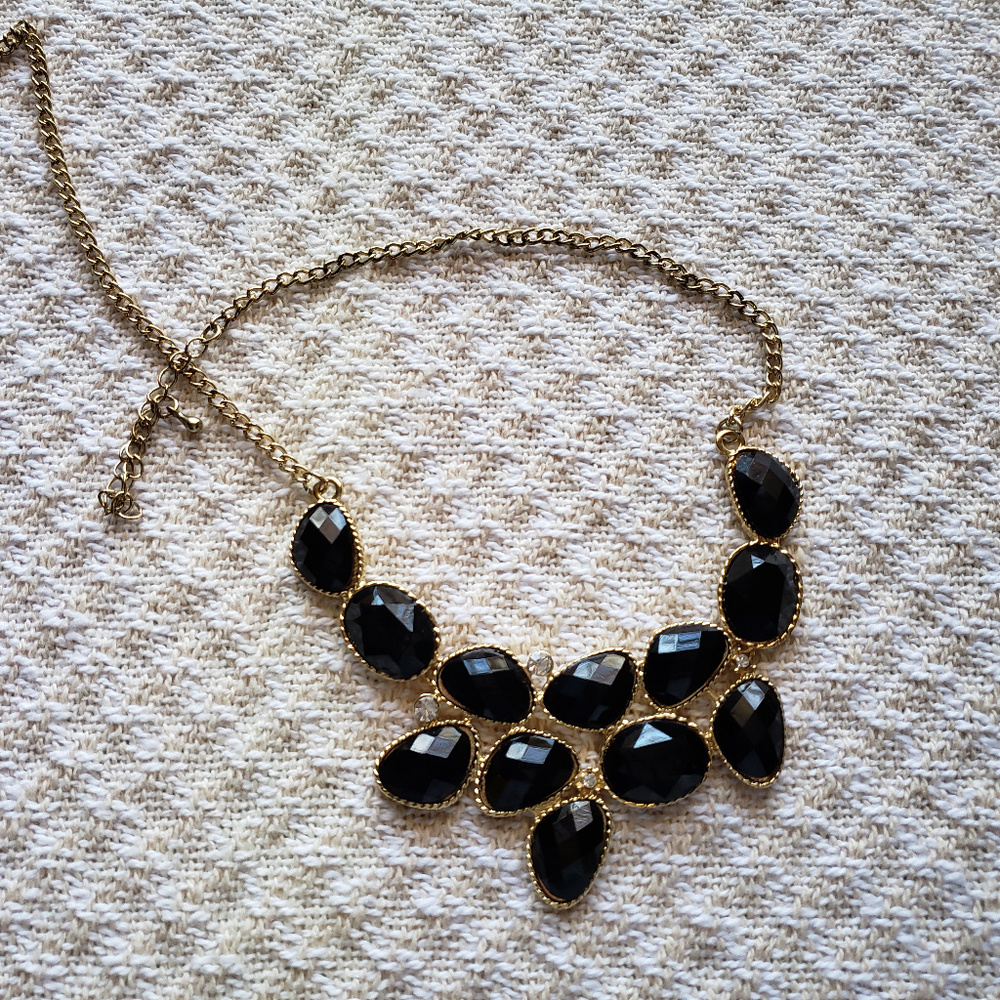 🎊 5/$25 Black & Rhinestone Statement Necklace - Picture 2 of 3